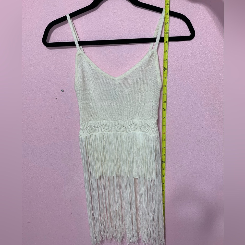 VTG bebe white knit tank top w/fringe detail XS - Picture 10 of 10